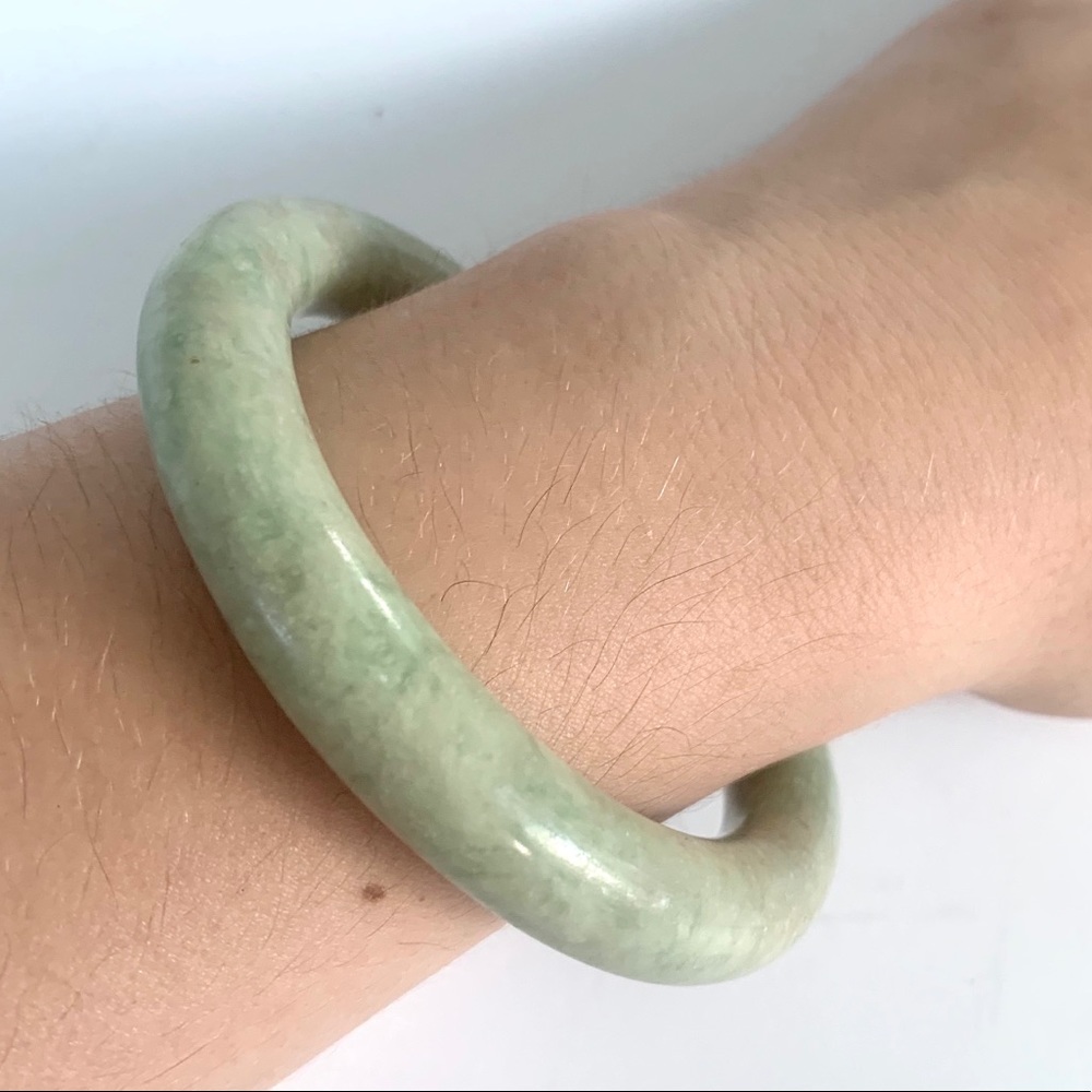 Jade bangle bracelet